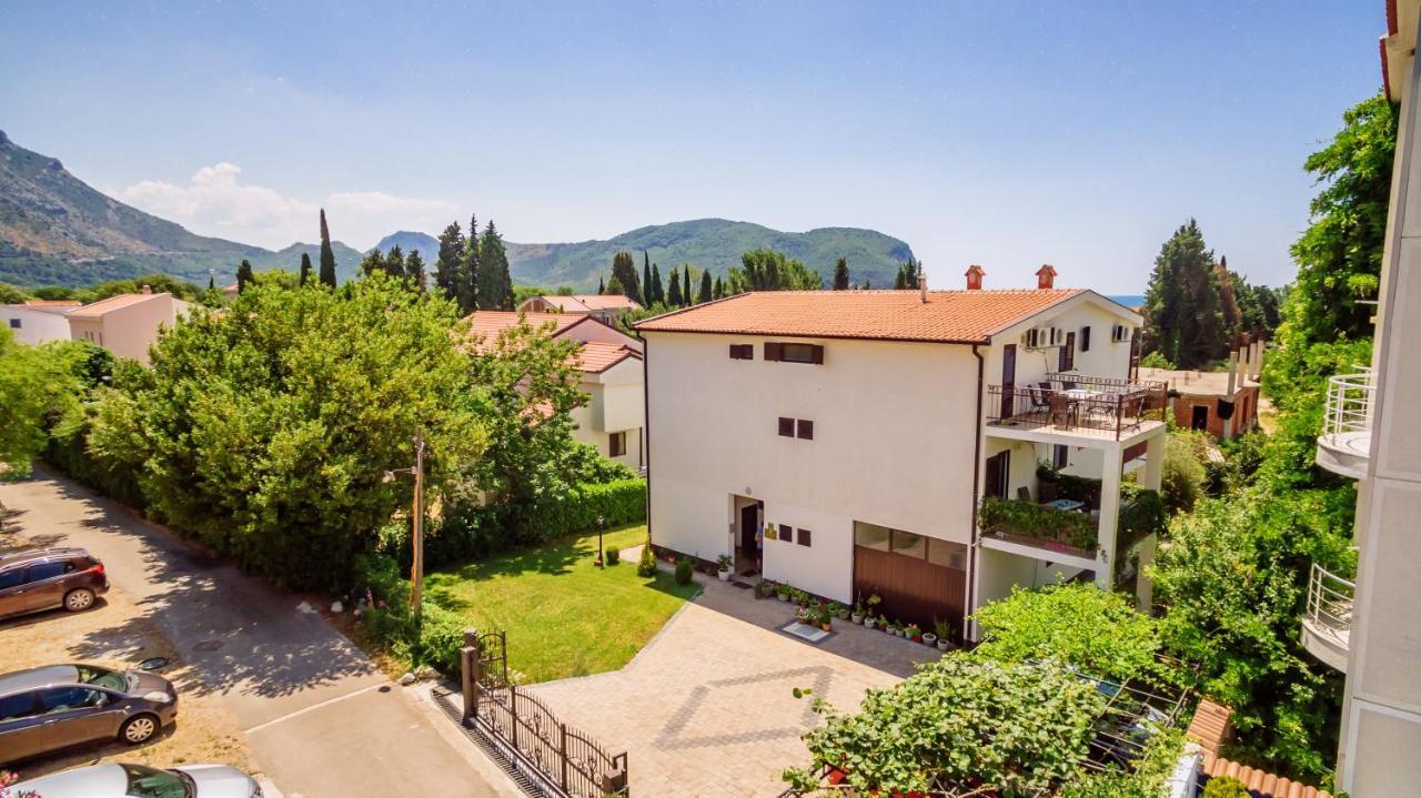 Apartments Viktorija Petrovac Exterior foto