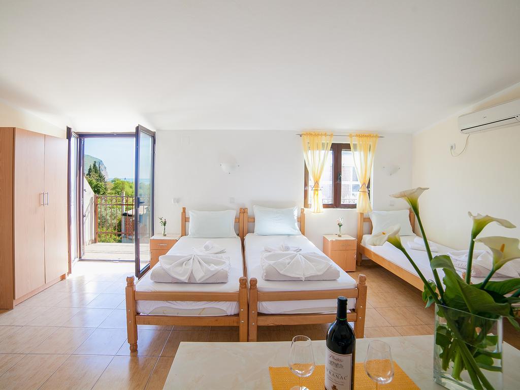 Apartments Viktorija Petrovac Cameră foto