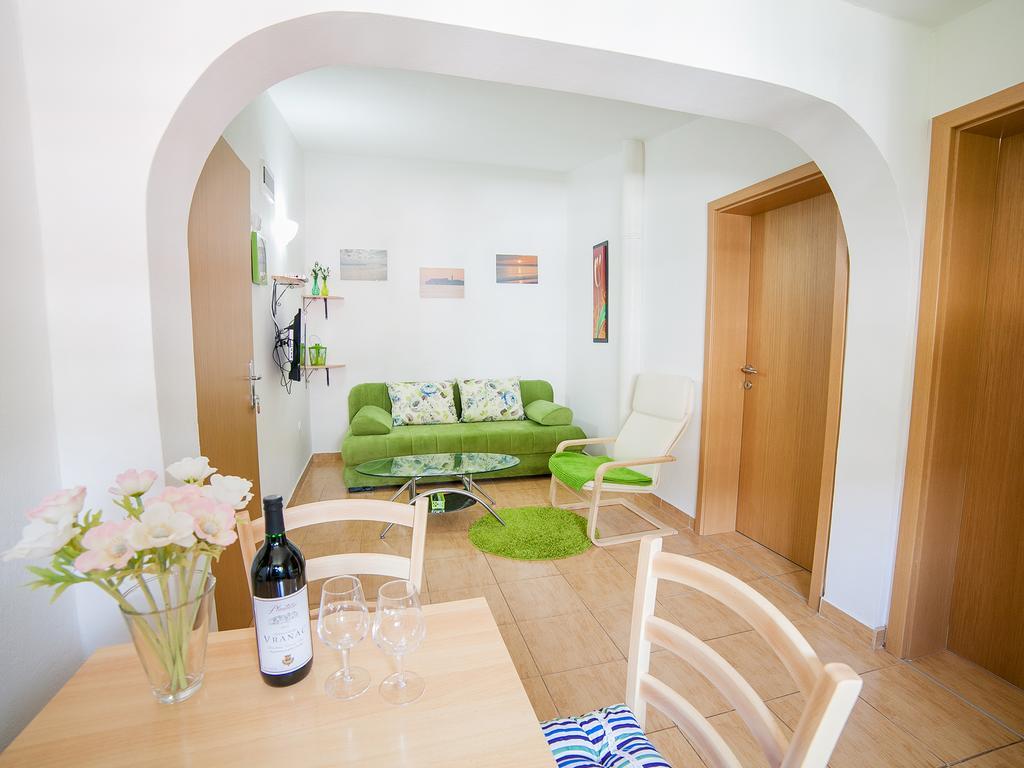 Apartments Viktorija Petrovac Cameră foto